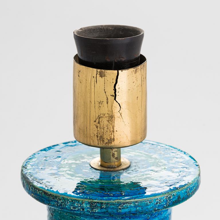 Aldo Londi, Pöytävalaisin ja maljoja, 3 kpl, keramiikkaa, "Rimini blu", Bitossi, Italia, 1900-luvun puoliväli.