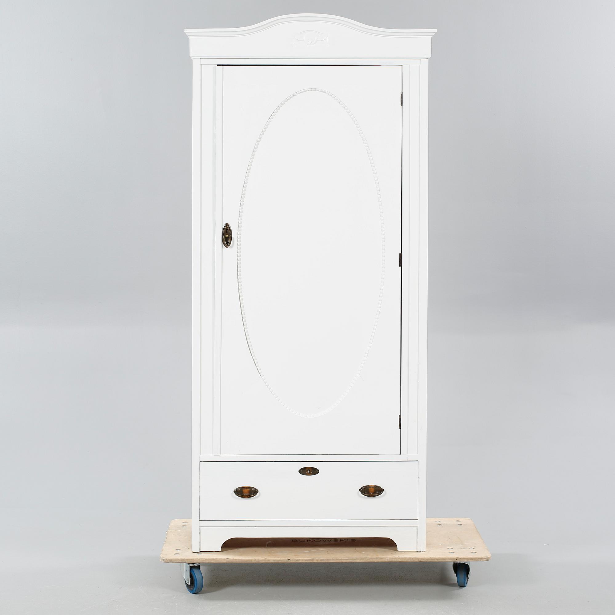 KLÄDSKÅP / LINNESKÅP, jugend, 1900-talets början.