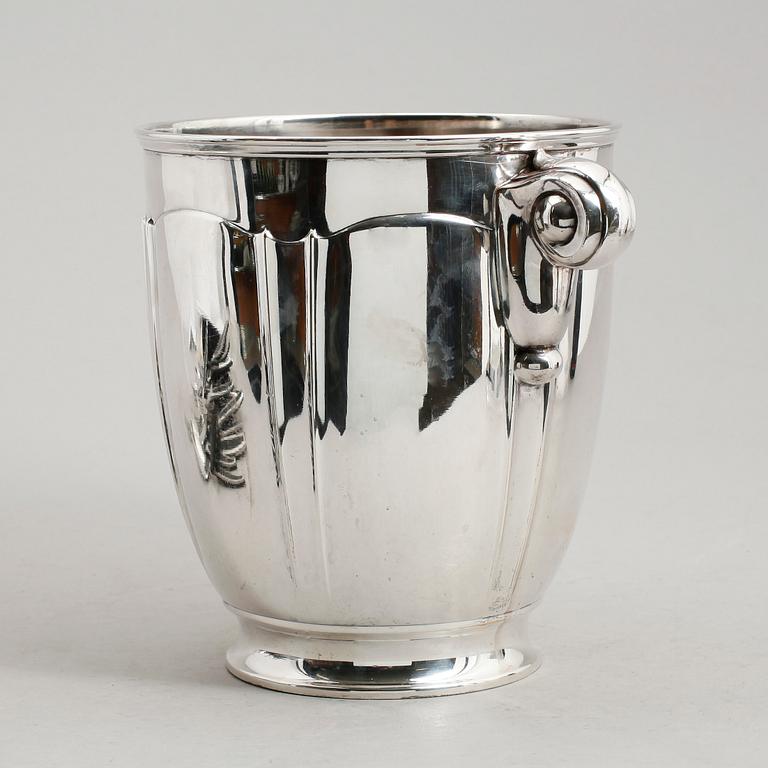 VINKYLARE, nysilver, 1900-talets mitt.