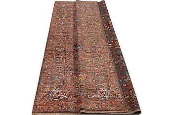 A carpet, Ziegler Ariana, c. 310 x 208 cm.