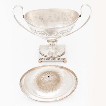 A silver sugarbowl with lid and a creamer, marks of Olof Hellbom, Stockholm, Sweden 1799-1800.