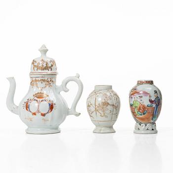 A famille rose tea pot and two tea caddies, Qing dynasty, Qianlong (1736-95).