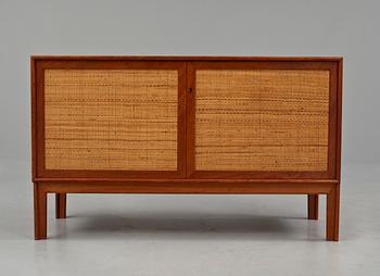 SIDEBOARD, Alf Svensson, Bjästa Snickerifabrik Sweden, 1900-talets andra hälft.