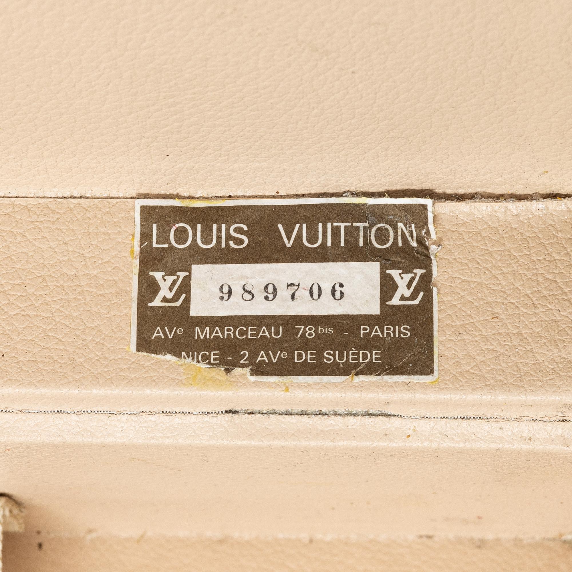 Louis Vuitton, Suitcase, "Alzer 60", vintage.