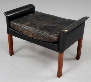 FÅTÖLJER, ett par samt FOTPALL, 1960-tal.