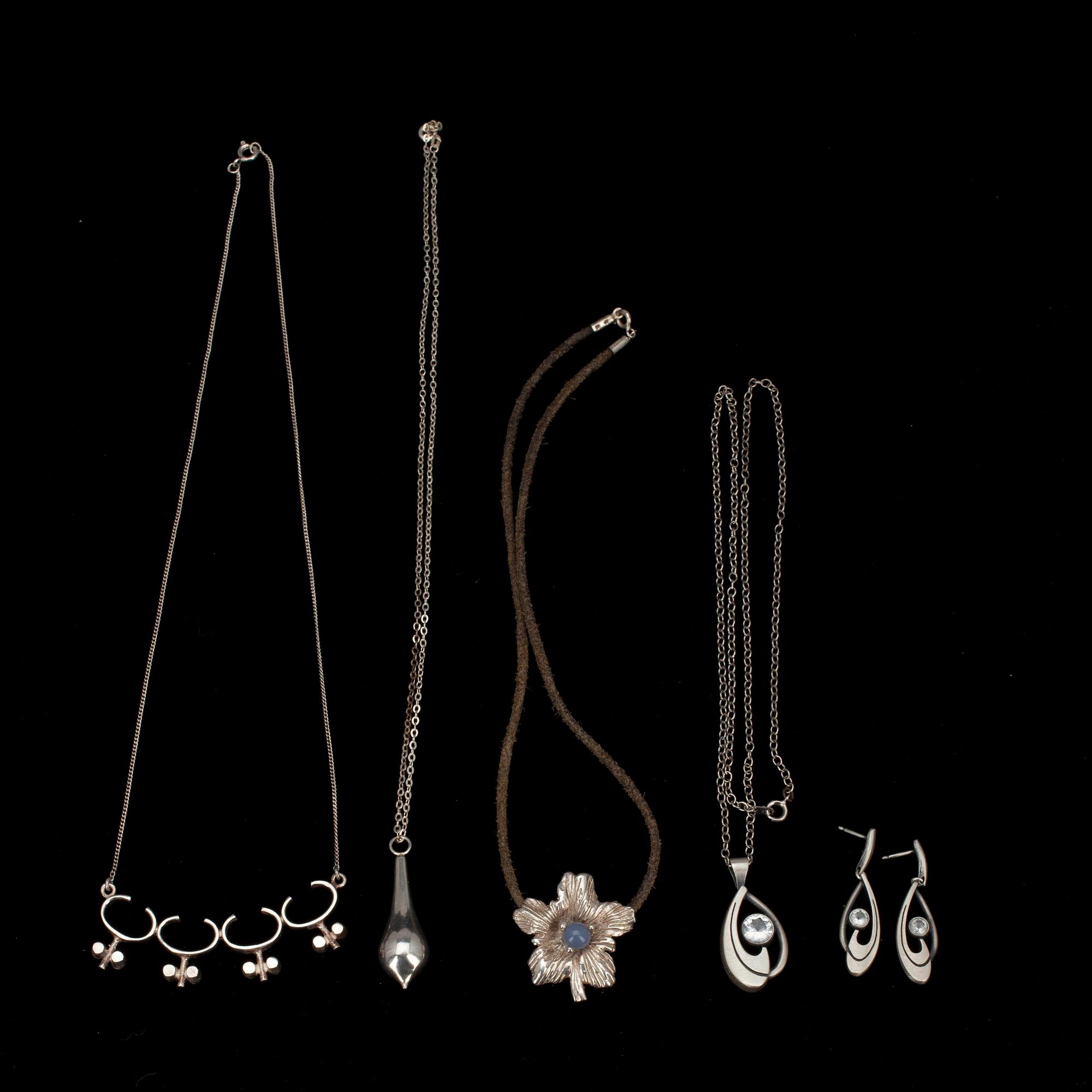 PARTI SMYCKEN, 4 st. silver, bergskristall, kalsedon, läder.
