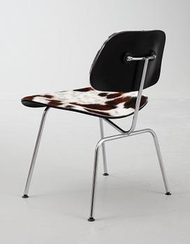 STOL, "DCM", design Charles & Ray Eams, Vitra. Etikettmärkt.