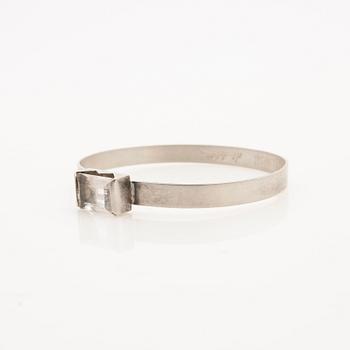 Åke Lindström för Bengt Erik Hallberg, armring, silver med bergkristall, 1973.