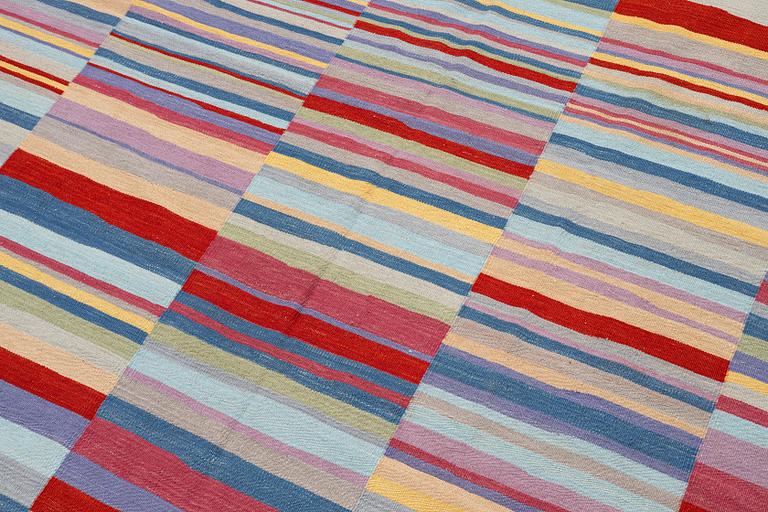 Rug, flat weave, 290 x 140 cm.