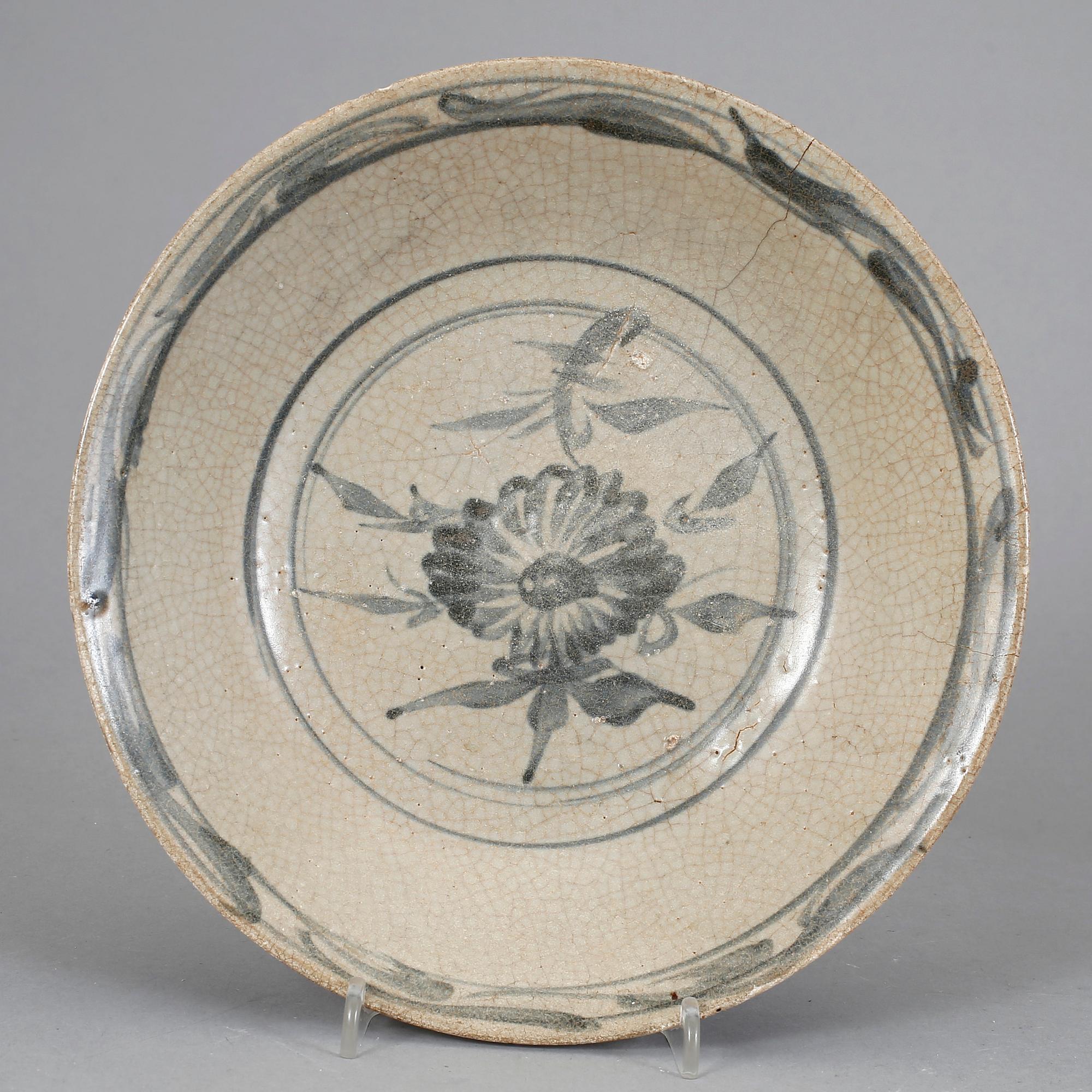 SKÅLFAT, keramik, Kina, Ming (1368-1643).