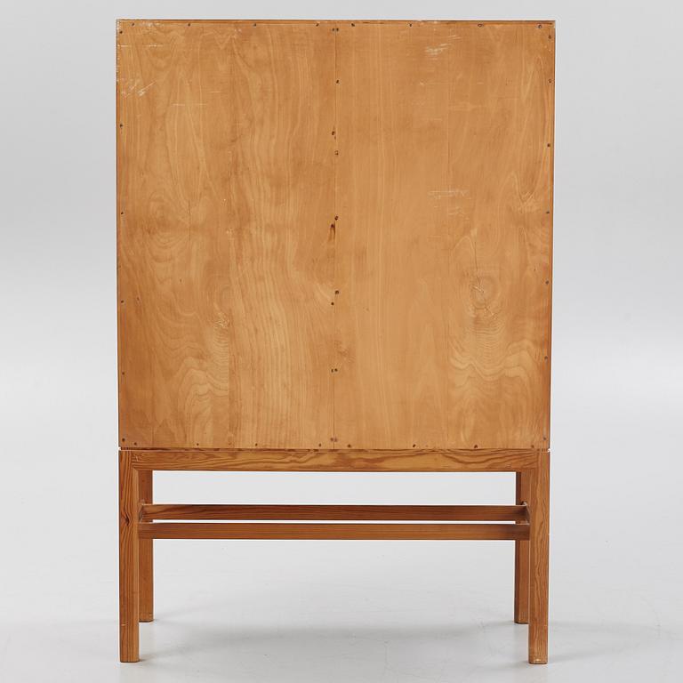 Axel Larsson, a cabinet, Svenska Möbelfabrikerna Bodafors, Sweden. 1943.