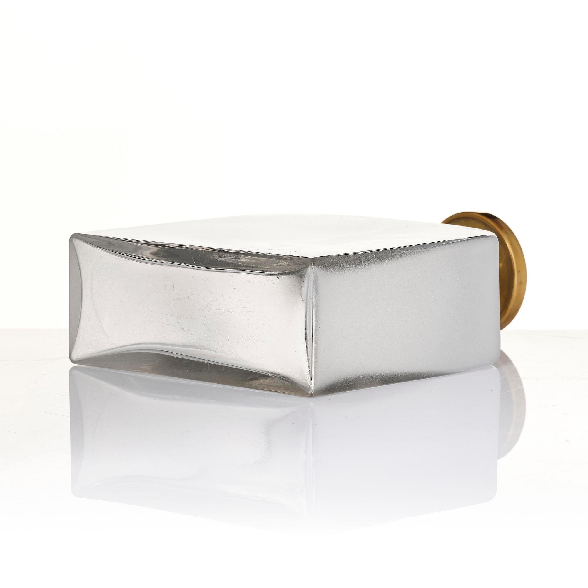 Firma Svenskt Tenn, flaska, med propp av Björn Trägårdh, 1930-tal.