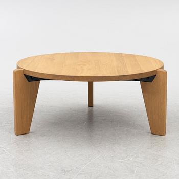 Jean Prouvé, a 'Guéridon Base' coffe table, Vitra, 21st century.