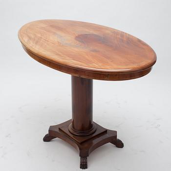 BORD, biedermeier, 1800-talets första hälft.