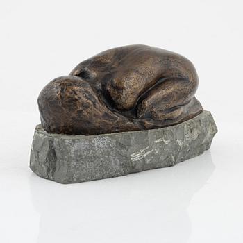 Axel Olsson, skulptur, signerad. Brons, total höjd 12 cm.