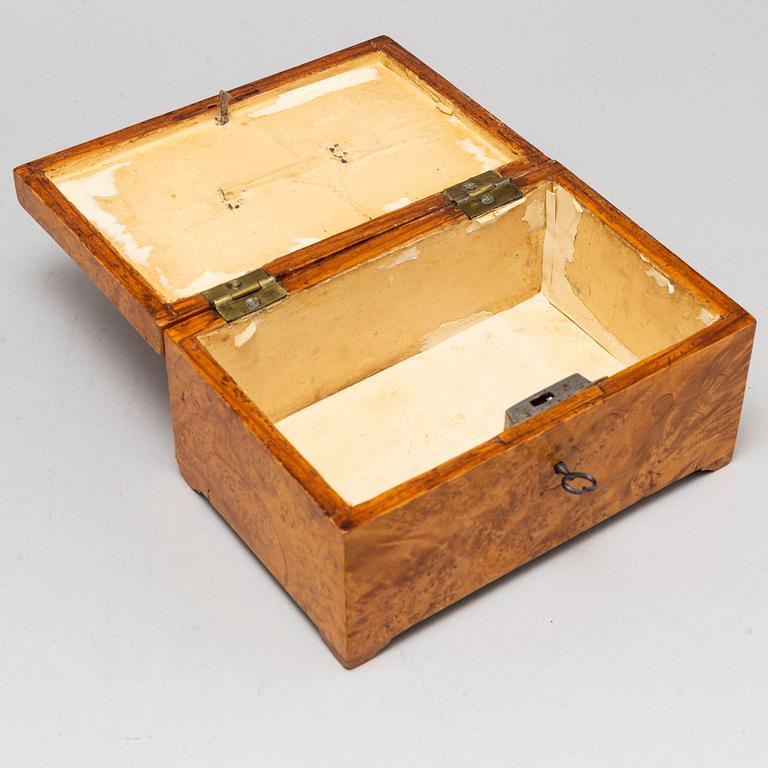 SKRIN, av A. Widholm, Eskilstuna  (schatullmakare i Eskilstuna fristad från 1788).