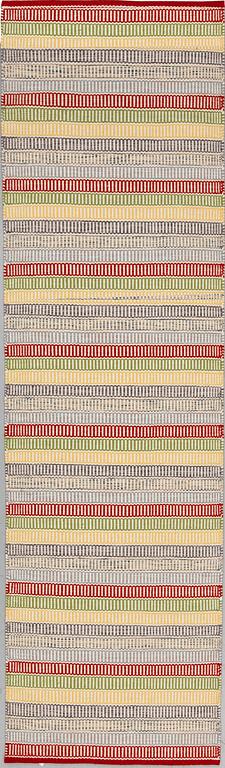 A RUNNER, flat weave, ca 254 x 84 cm.