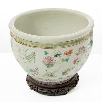 Ytterfoder/fiskbassäng, porslin, Kina, sen Qingdynasti.