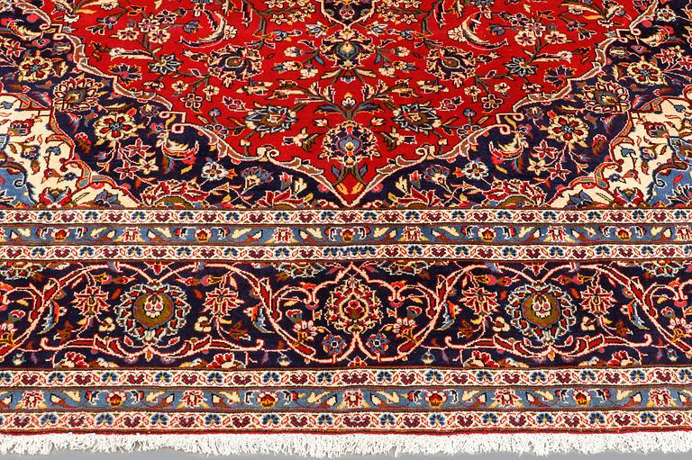 Matta, Keshan, ca 410 x 295 cm.