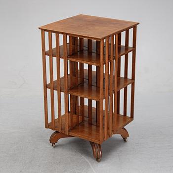 An oak revolving book case, early 20th Century.