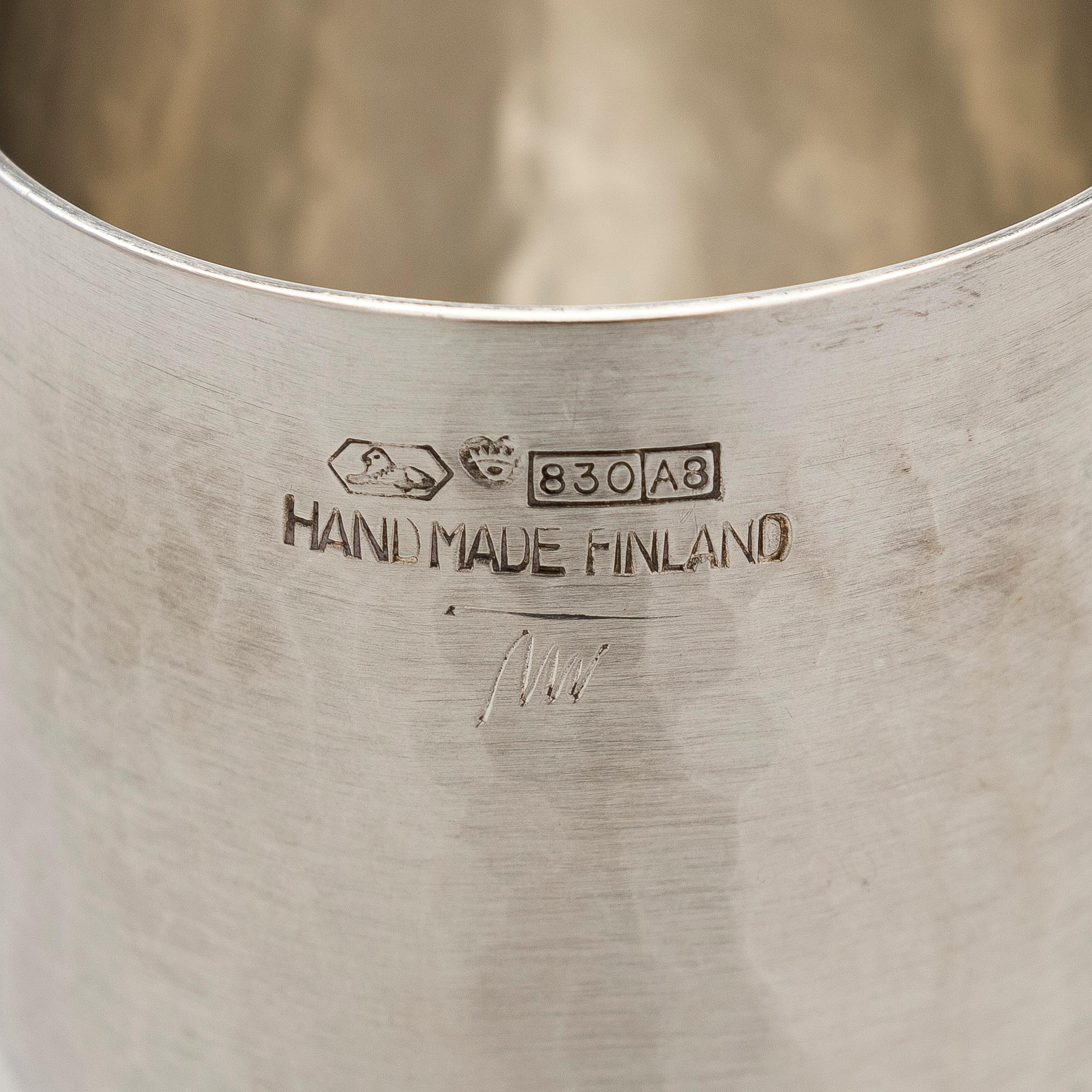 Tapio Wirkkala, pikareita, 6 kpl, sterlinghopeaa, Kultakeskus, Hämeenlinna 1973 ja 1974.