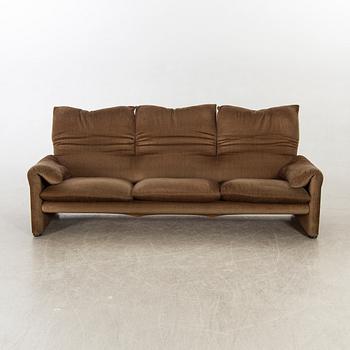 Vico Magistretti, sofa "Maralunga" for Cassina later part of the 20th century.