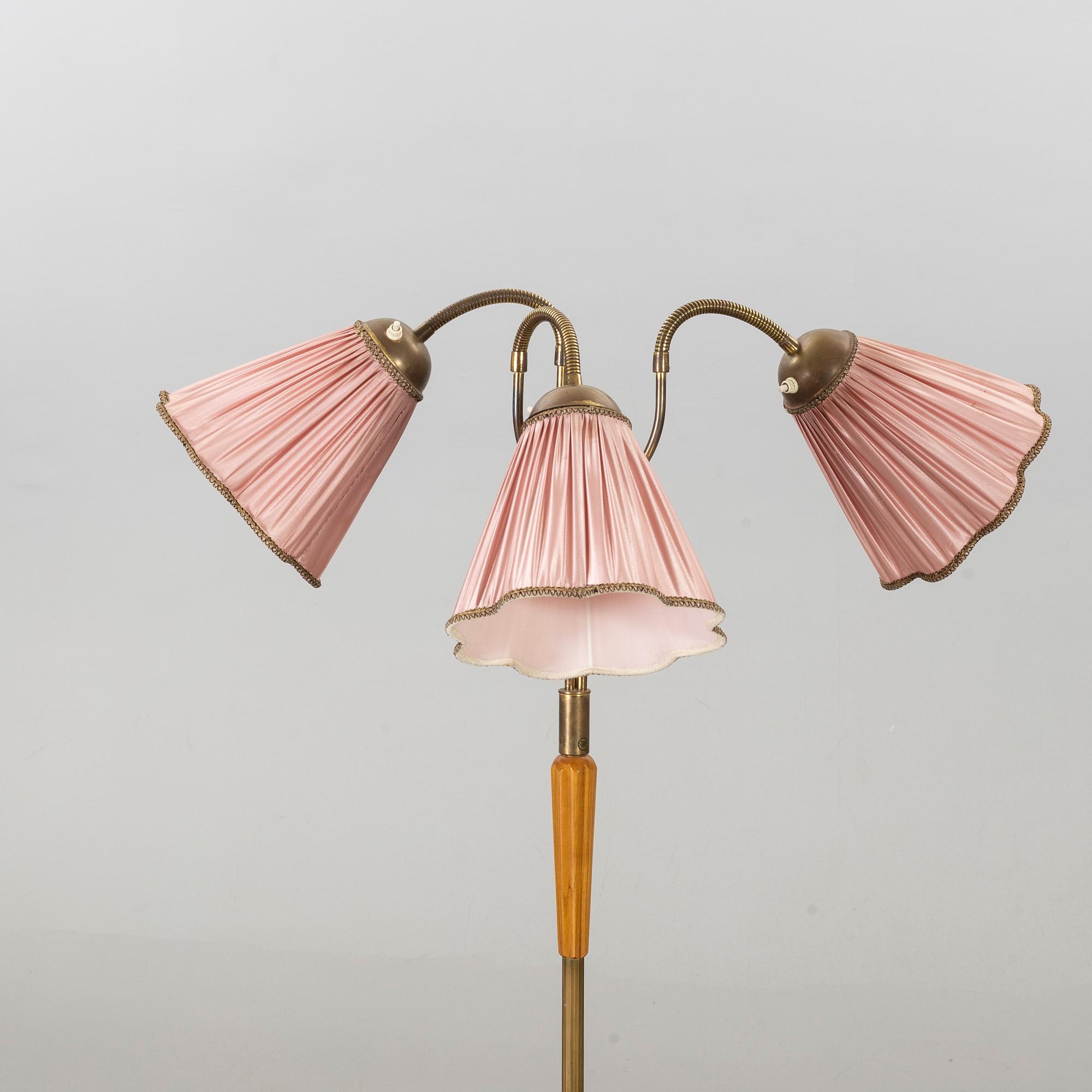 GOLVLAMPA 1940/50-tal AJH.