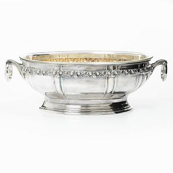 Silver jardinière with glass liner, Swedish import mark from Gothenburg 1924.