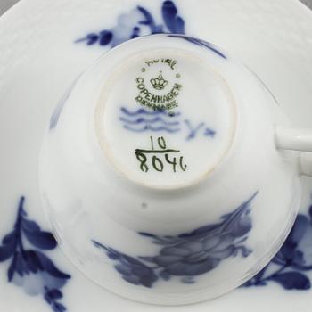 SERVISDELAR, 15 st, porslin, "Blå blomst", Royal Copenhagen, 1900-talets andra hälft.