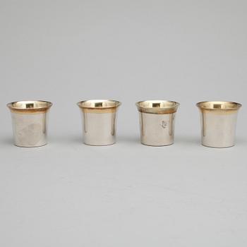 BÄGARE, 15 st, från olika länder, mestadels 1900-tal. Vikt ca 606 gram.