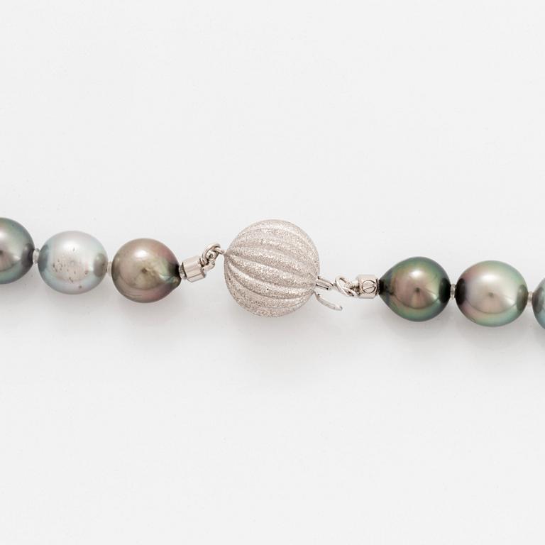 Collier odlade Tahiti-pärlor.