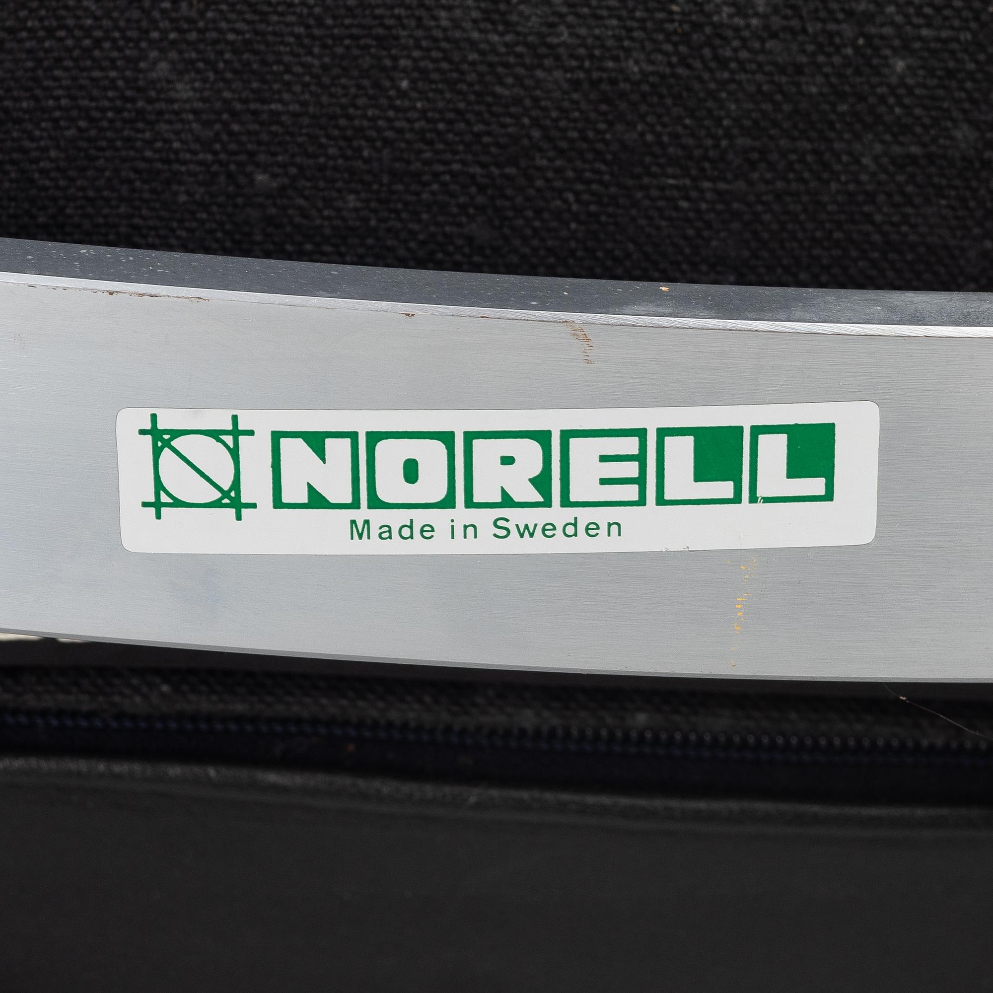 Arne Norell, fåtölj med fotpall, "Ari", Norell Möbel AB.
