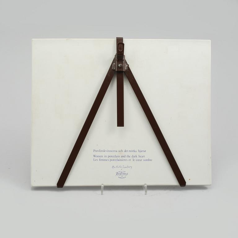 VÄGGPLAKETT, porslin, Max Walter Svanberg, Rörstrand, 1900-talets andra hälft.