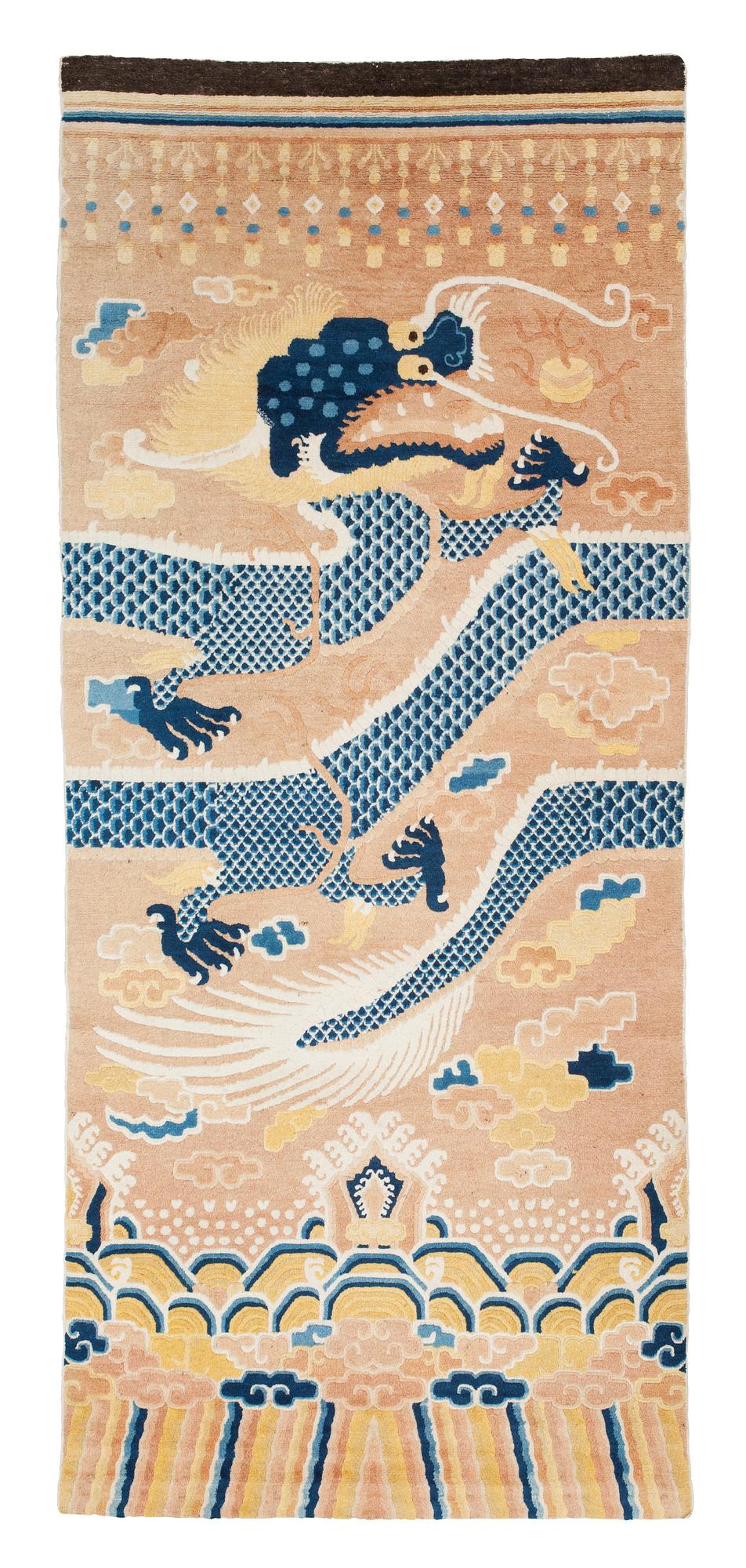 ANTIQUE NINGXIA PILLAR RUG. 297 x 125,5 cm.