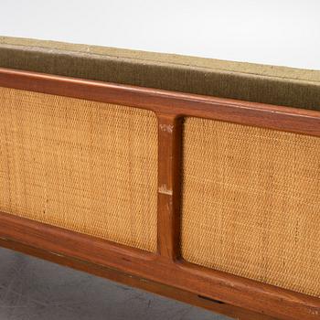 Peter Hvidt & Orla Mølgaard Nielsen, sofa/daybed, France & Son, Denmark, mid-20th century.