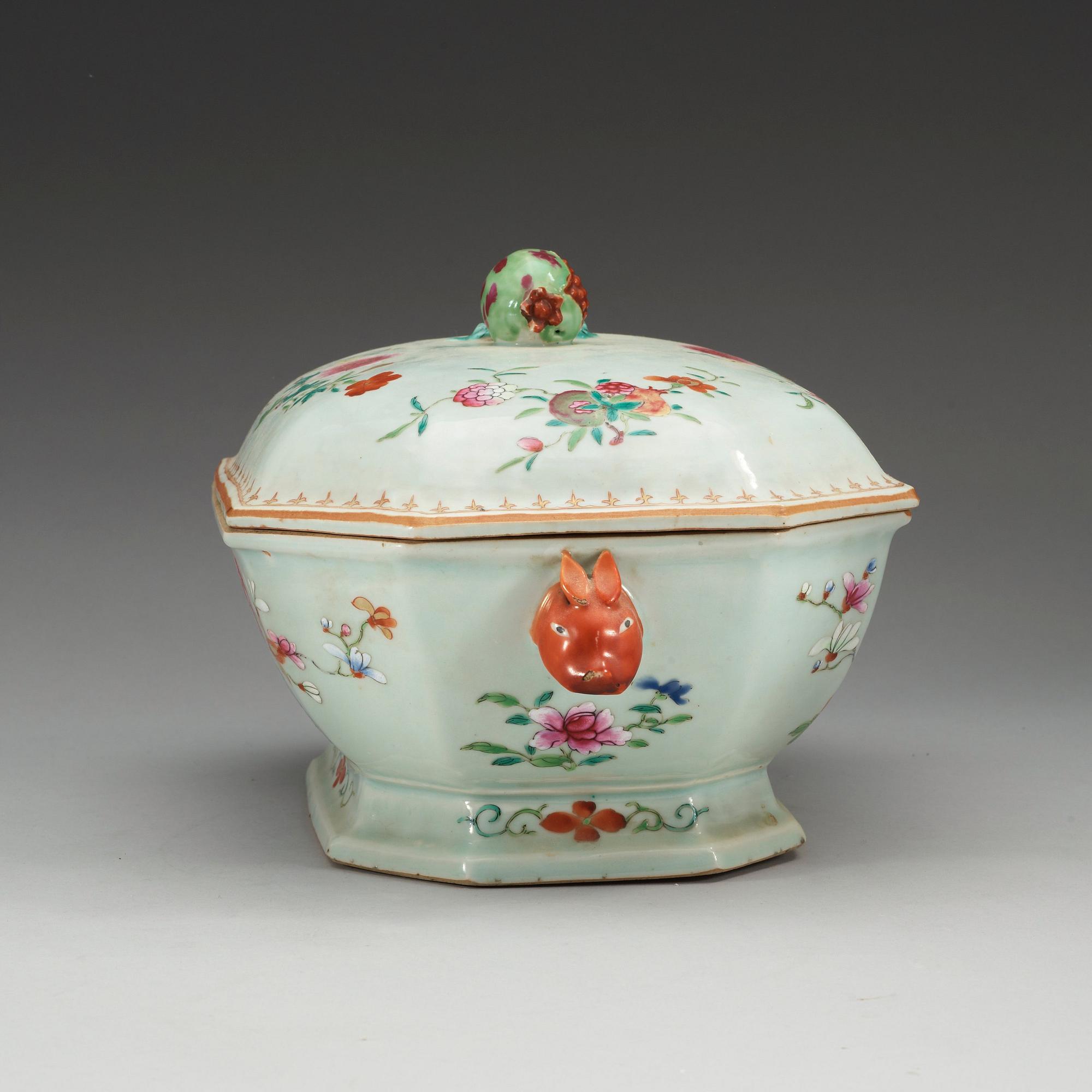 TERRIN med LOCK, kompaniporslin. Qing dynastin, Qianlong (1736-95).