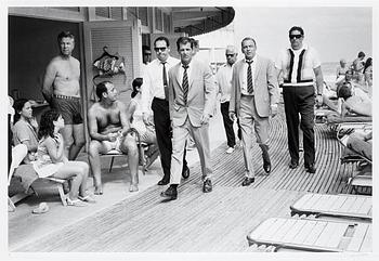 Terry O'Neill, Frank Sinatra, Miami Beach, 1968.