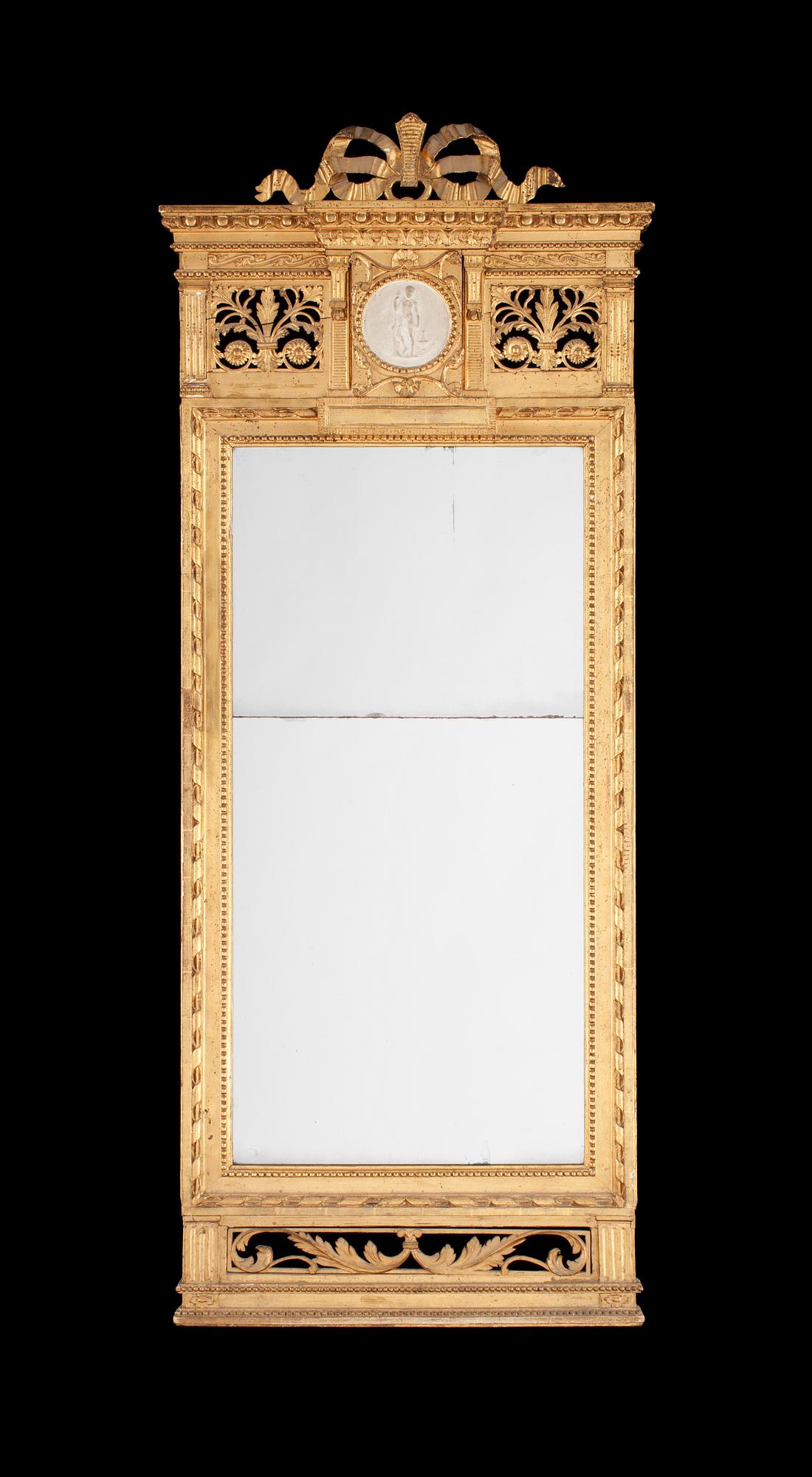 SPEGEL. Stockholmsarbete, 1700-talets slut. Gustaviansk.