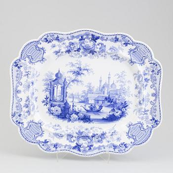 A EARTHENWARE  SERVING PLATE SECOND HALF OF 19TH CENTURY,