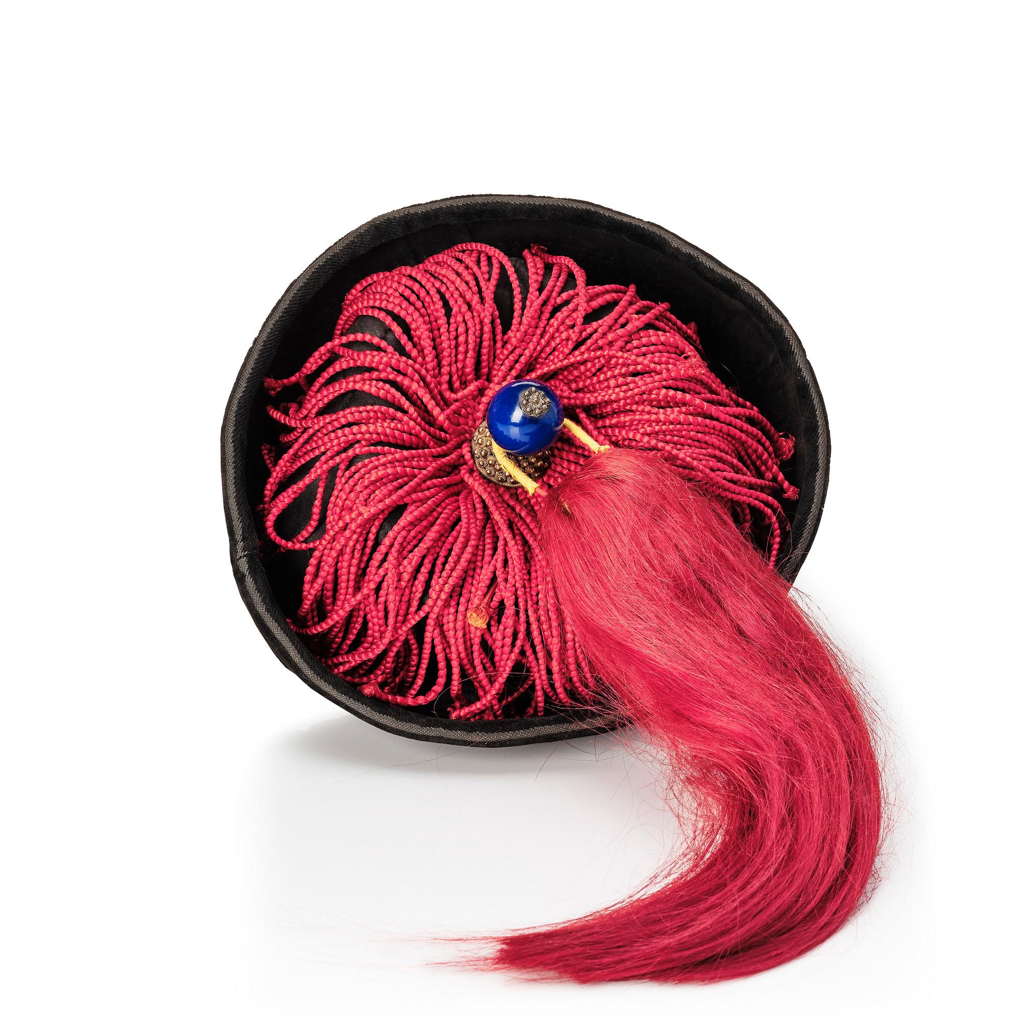 A Manchu Official's Winter Hat 'jiguan' with rank finial, late Qing dynasty.