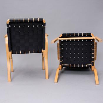 KARMSTOLAR, ETT PAR, modell 45, Alvar Aalto, Artek. Modellen formgiven 1947.