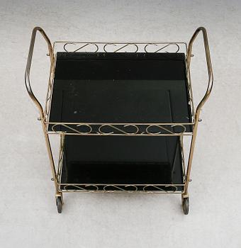 SERVERINGSVAGN, 1900-talets mitt.