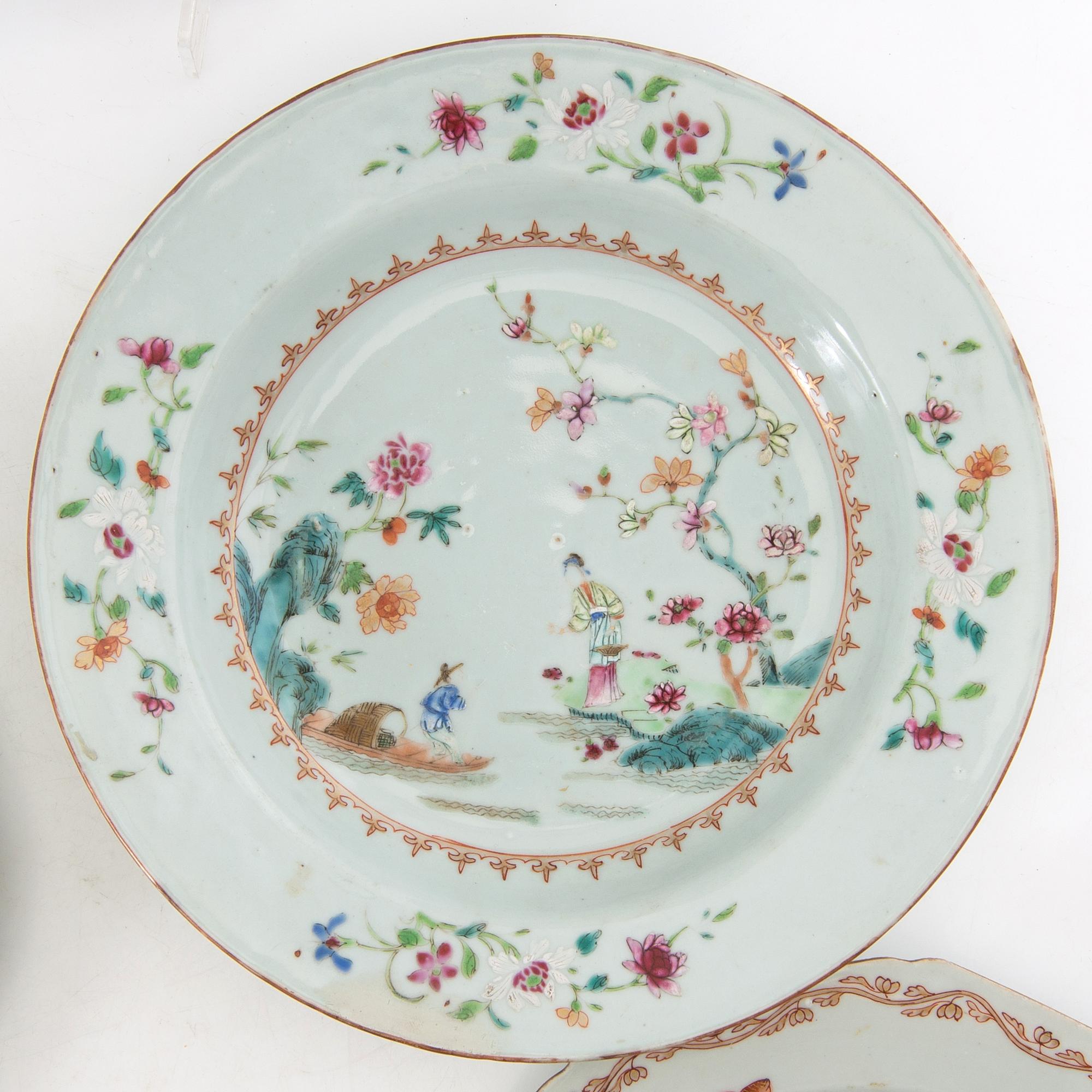 Plates 8 pcs and a serving dish similar China 18th century porcelain.
