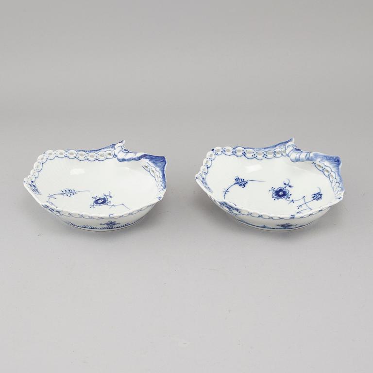 A pair of porcelain serving dished by Royal Copenhagen from the second half of the 20th century.