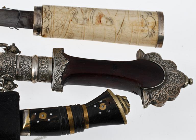 PARTI VAPEN, 5 st, bla Sverige, 1800-1900-tal.