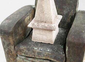 Erik Dietman, "Château Poltrone (aile gauche)".