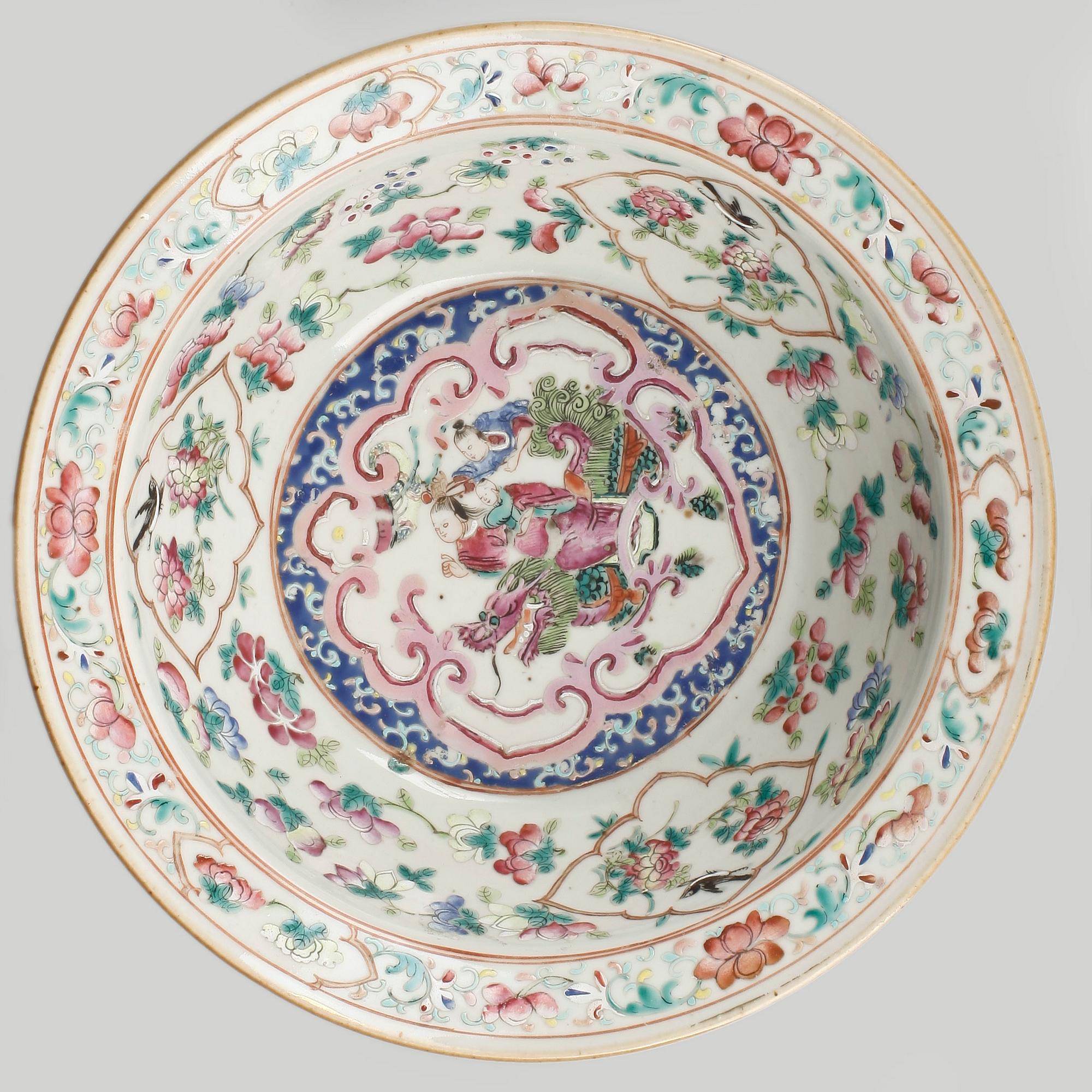 TVÄTTFAT, porslin, Kina, Qingdynastin, 1800/1900-tal.