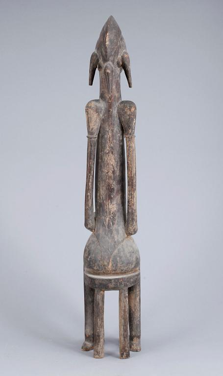 SKULPTUR, skuret trä, Afrika, omkring 1900-talets mitt.