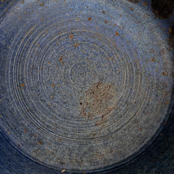 A set of three bowls, among others Brita Mellander-Jungermann.