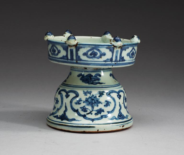 A blue and white stand, Ming dynasty.